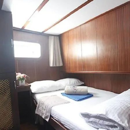 Sanda Yachting Μαρμαρίς